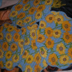 Sunflower Design Quilted Placemat Set of 4